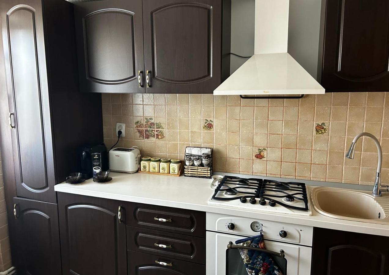 Lalelelor Apartment Suceava Exterior foto